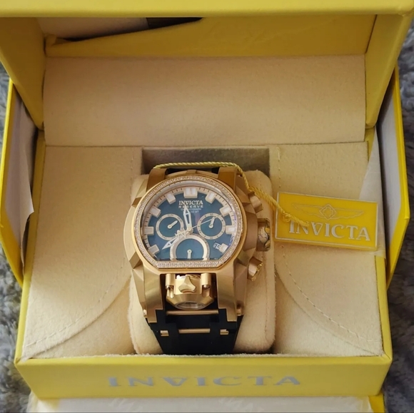 Invicta Reserve Bolt Zeus Magnum - Picture 1 of 11